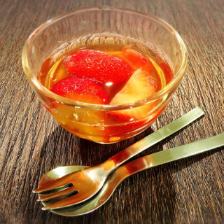 しゅわしゅわ炭酸いちごポンチ